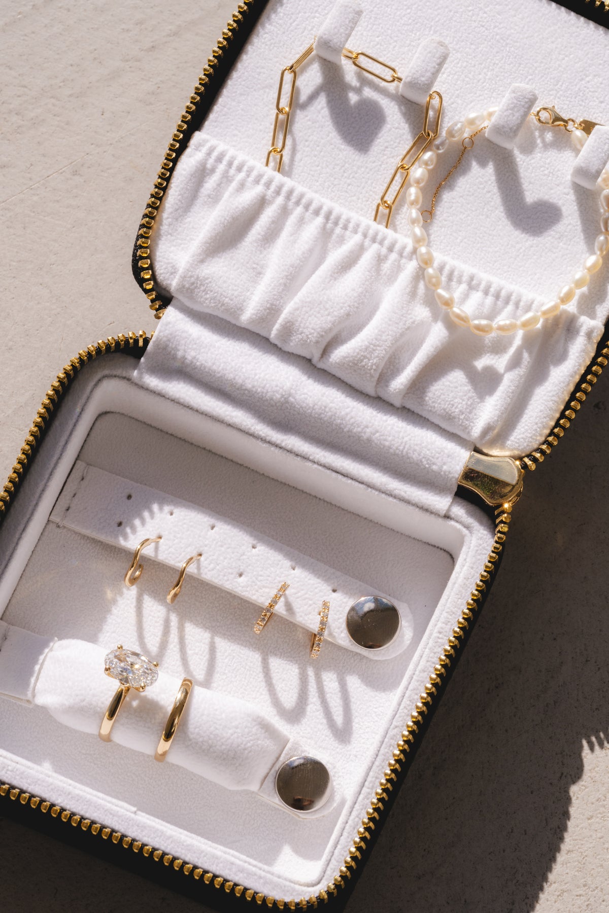 9ct Gold organic shape Peal Bracelet