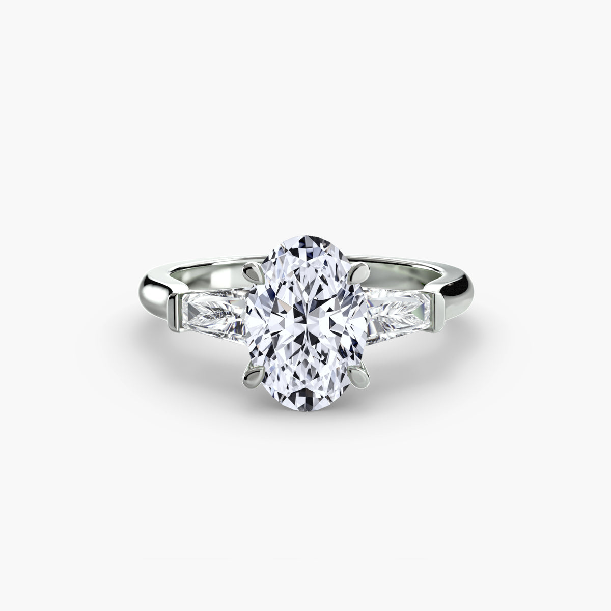 Solitaire Ring with tapered Baguettes