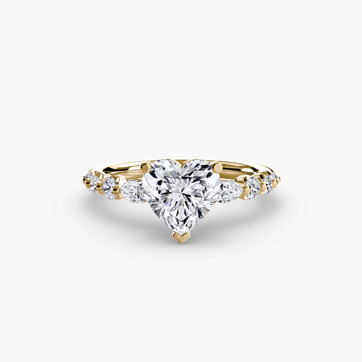 Solitaire ring with fancy sides