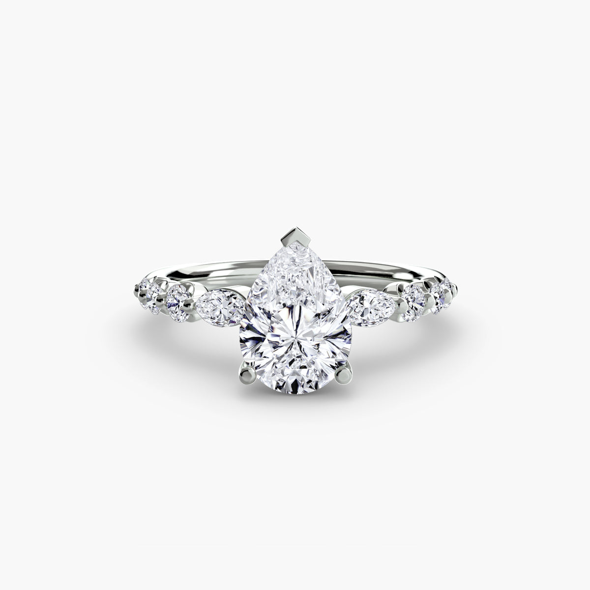 Solitaire ring with fancy sides