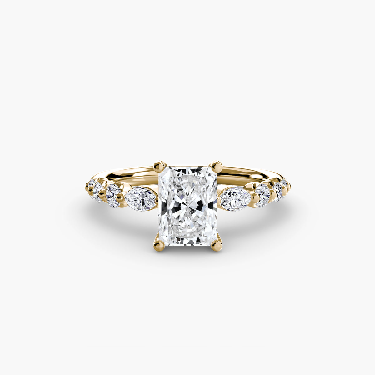 Solitaire ring with fancy sides