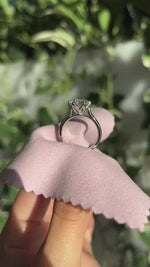 2ctRound Lab Diamond Solitaire with 6 claws Platinum