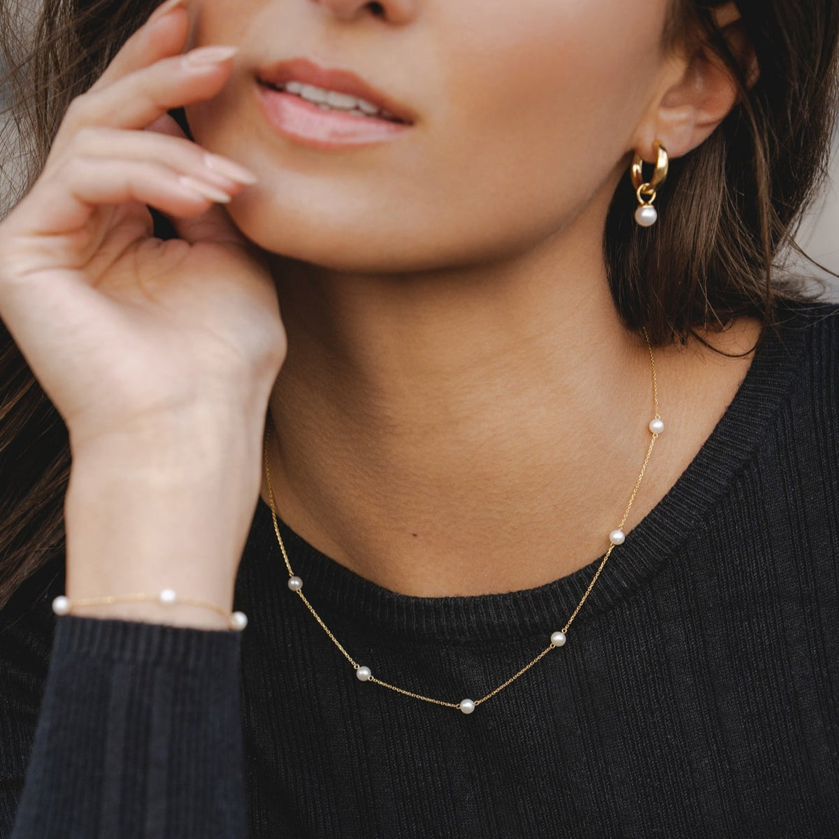 Classic 9ct Gold Pearl Necklace