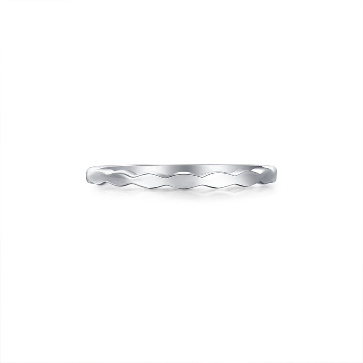 Silver Ring with jagged edges