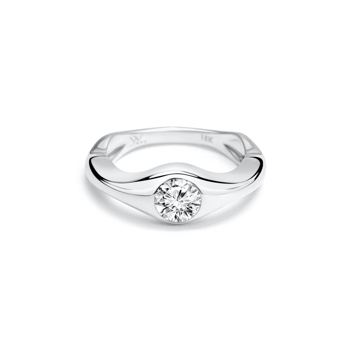 0.50ct Round Diamond set in an organic shape Platinum band
