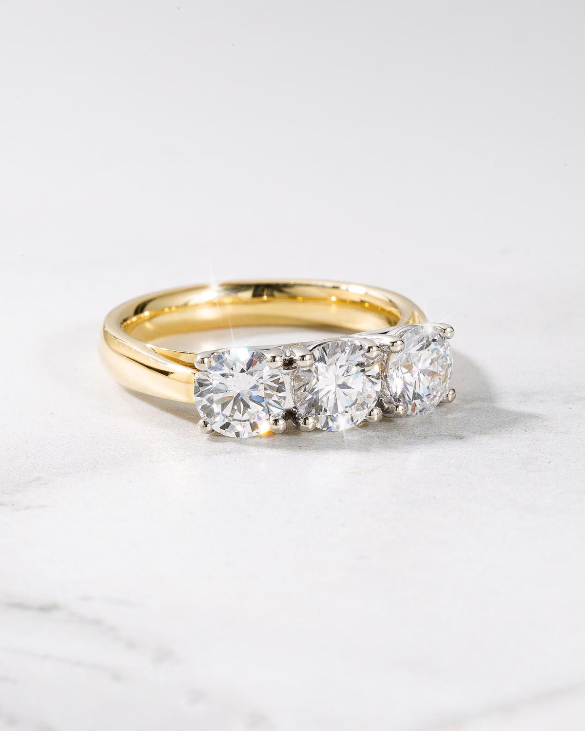 3 Stone 18ct Diamond Ring Natural 2.25ct