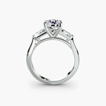Solitaire Ring with tapered Baguettes