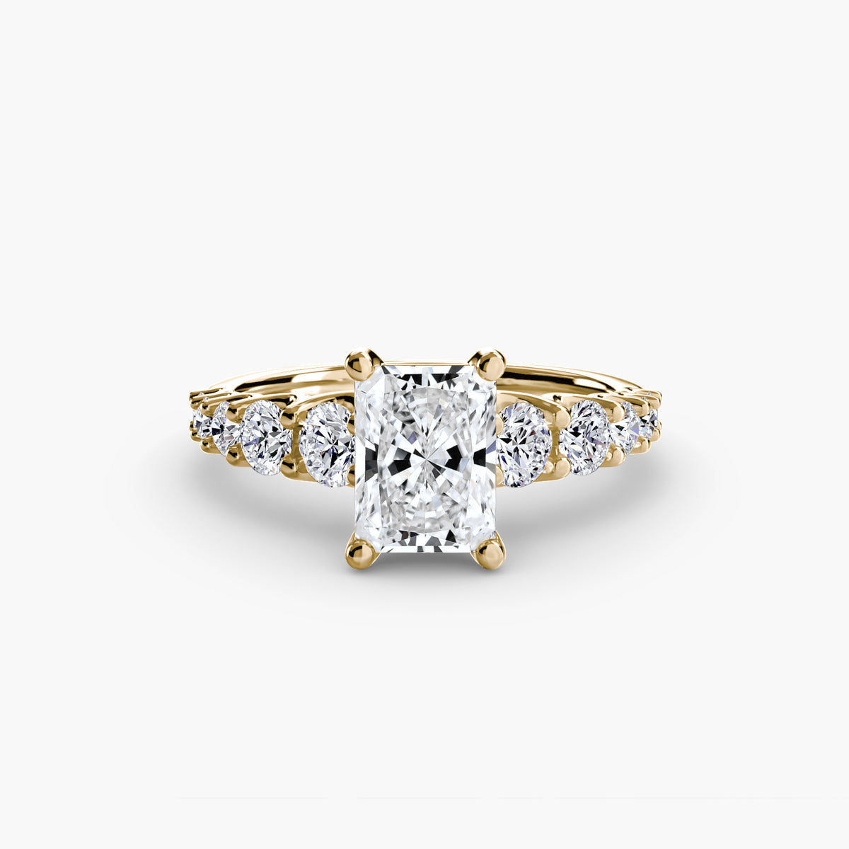 Diamond Solitaire with Graduated Accent shoulders