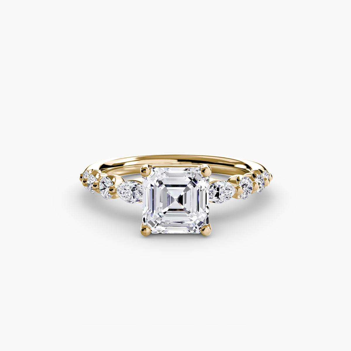 Solitaire ring with fancy sides