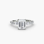 Solitaire ring with fancy sides