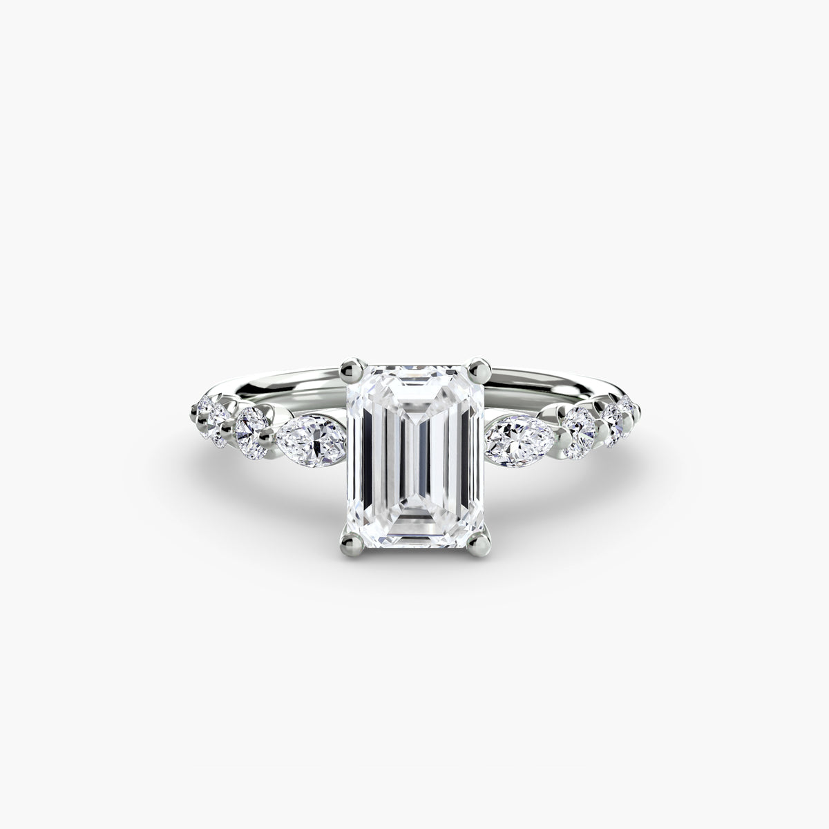 Solitaire ring with fancy sides