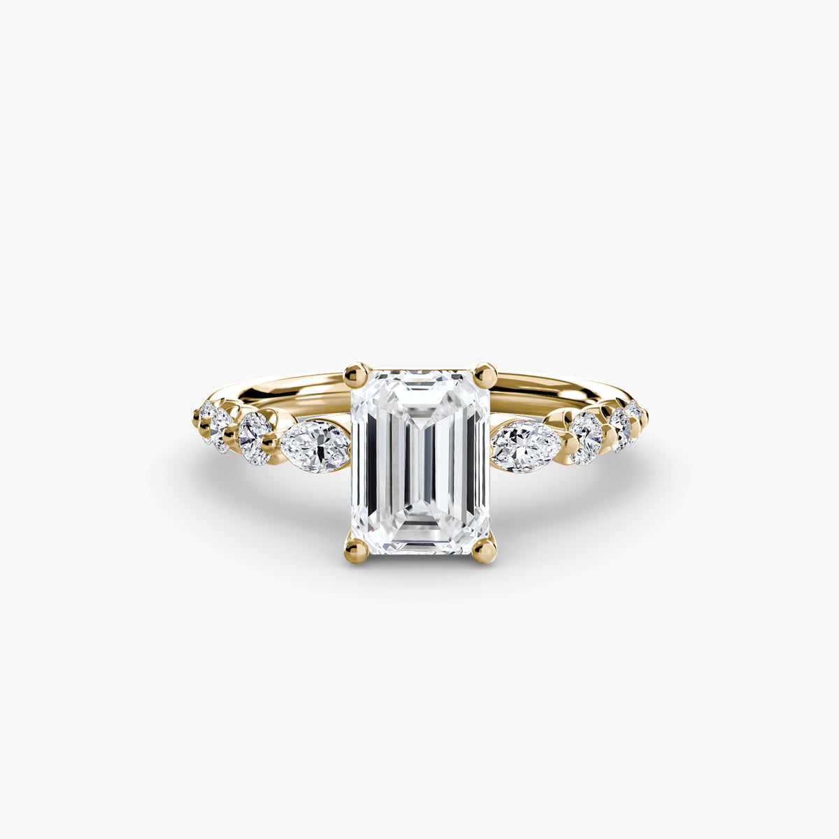 Solitaire ring with fancy sides