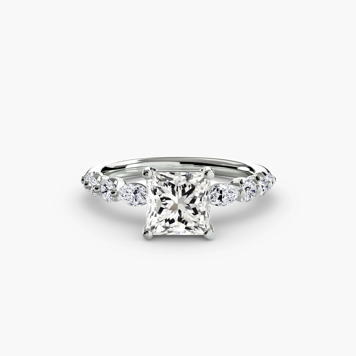 Solitaire ring with fancy sides