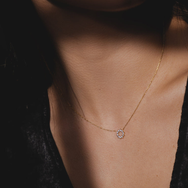18ct Gold Diamond Circle Necklace